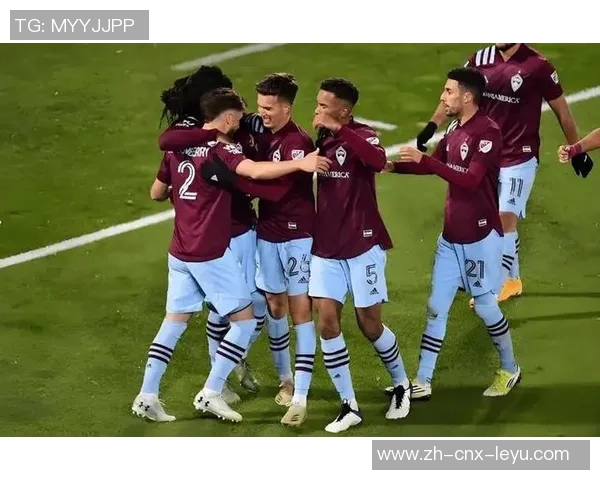 堪萨斯城与蒙特利尔的激烈对决展现足球魅力与战术智慧的碰撞